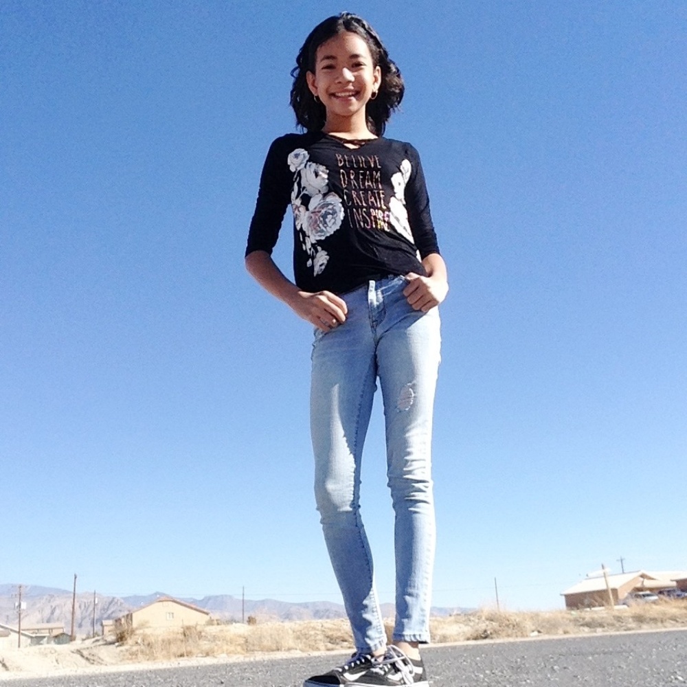 "BELIEVE DREAM CREATE INSPIRE" Cute Long-Sleeve